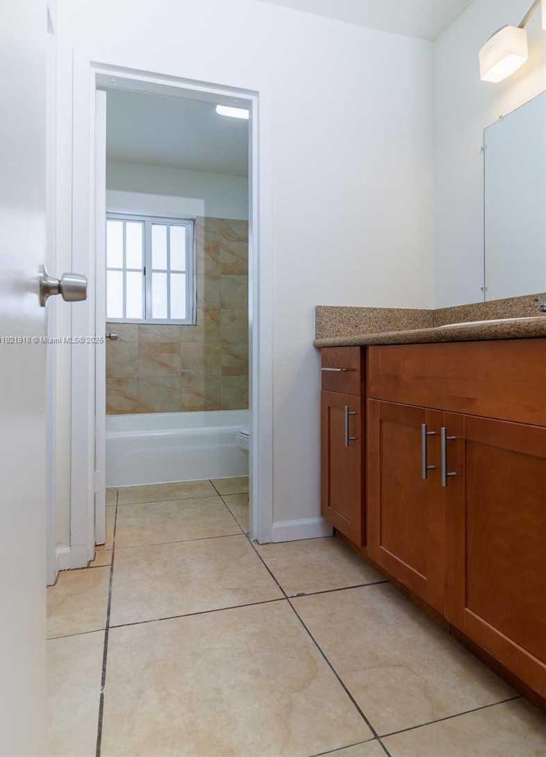 Small Image of 4804 NORTH WEST 79TH AVE #308, Doral Number 23