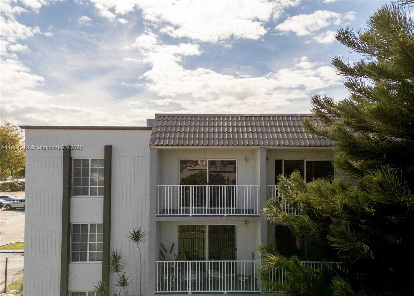 Small Image of 4804 NORTH WEST 79TH AVE #308, Doral Number 32