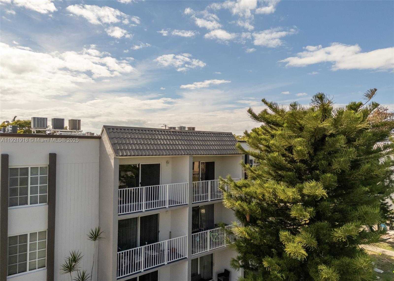 Small Image of 4804 NORTH WEST 79TH AVE #308, Doral Number 33