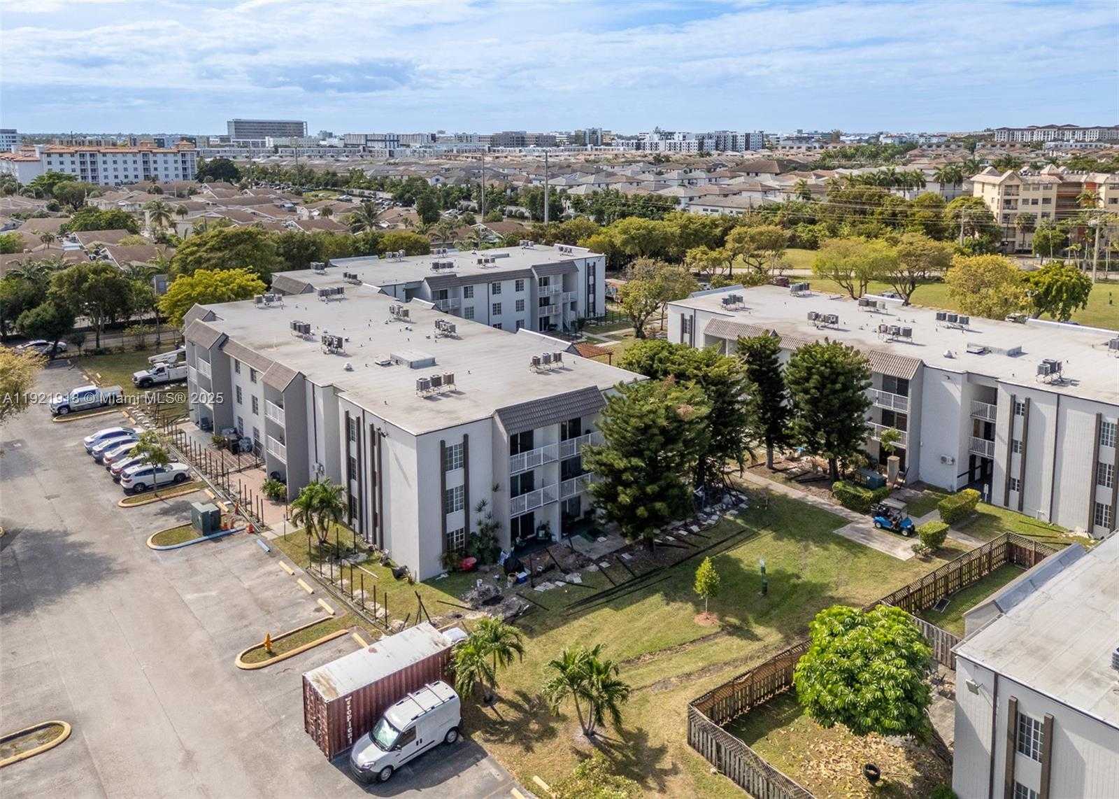 Small Image of 4804 NORTH WEST 79TH AVE #308, Doral Number 34