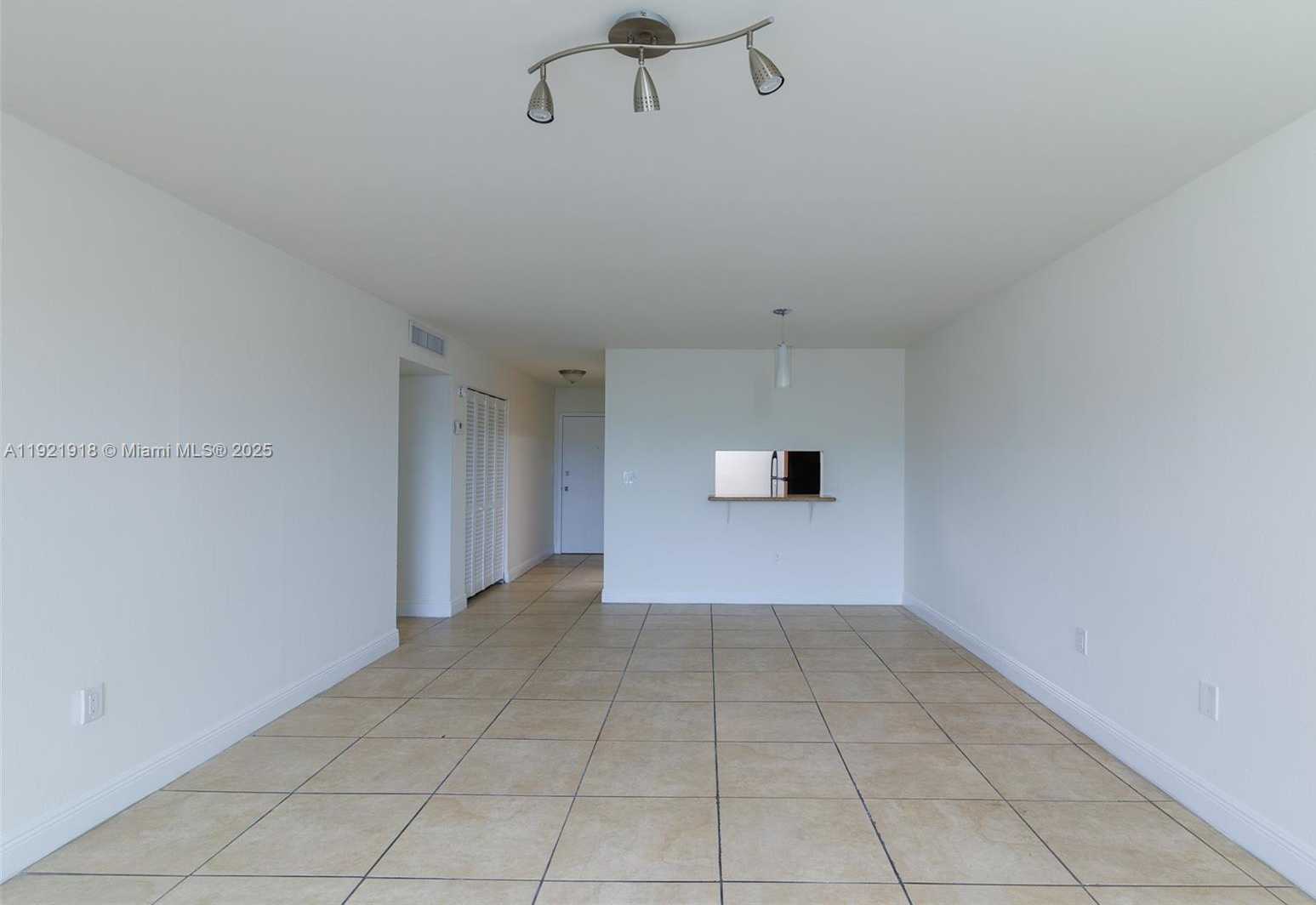 Small Image of 4804 NORTH WEST 79TH AVE #308, Doral Number 5