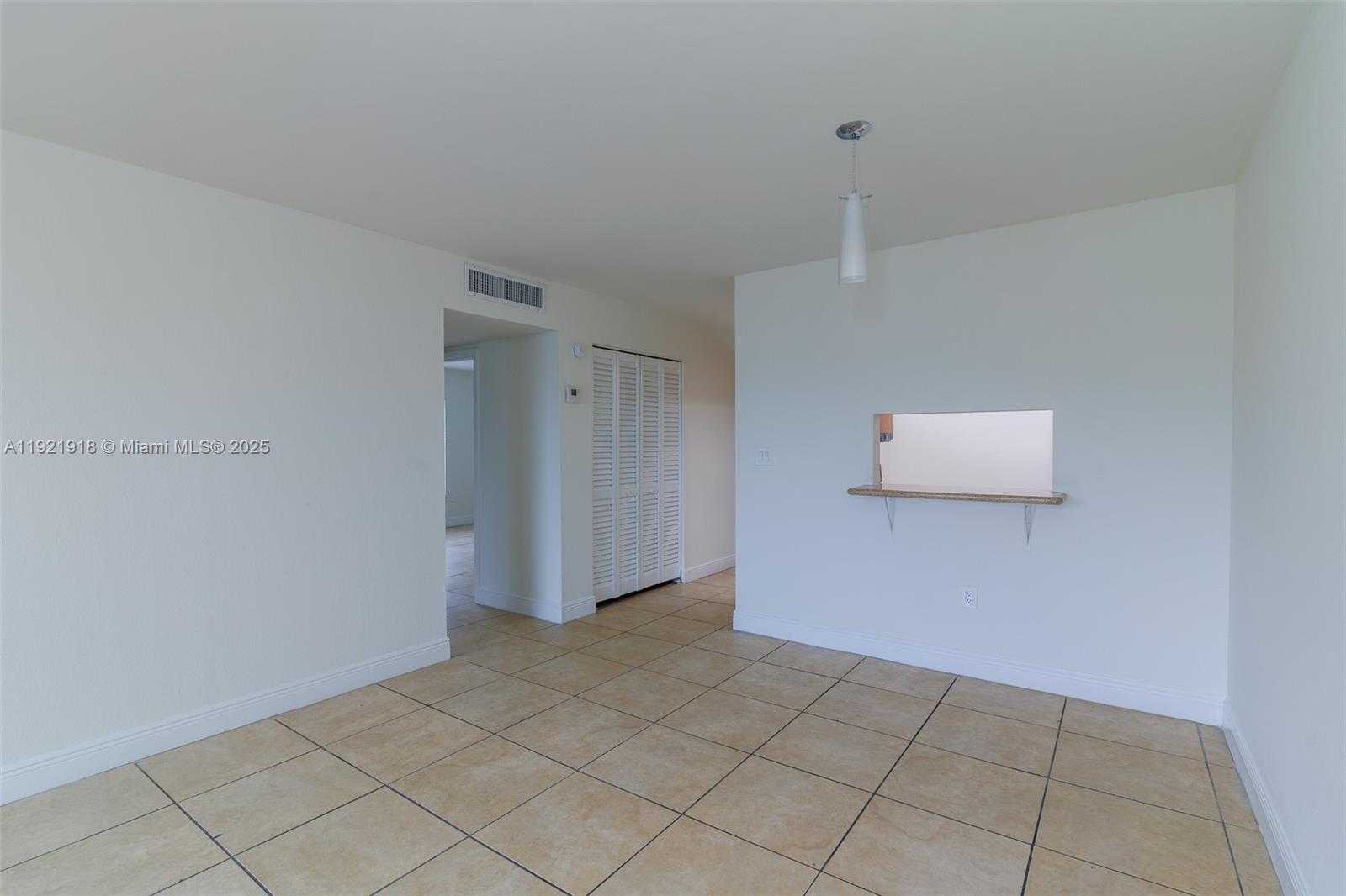 Small Image of 4804 NORTH WEST 79TH AVE #308, Doral Number 7