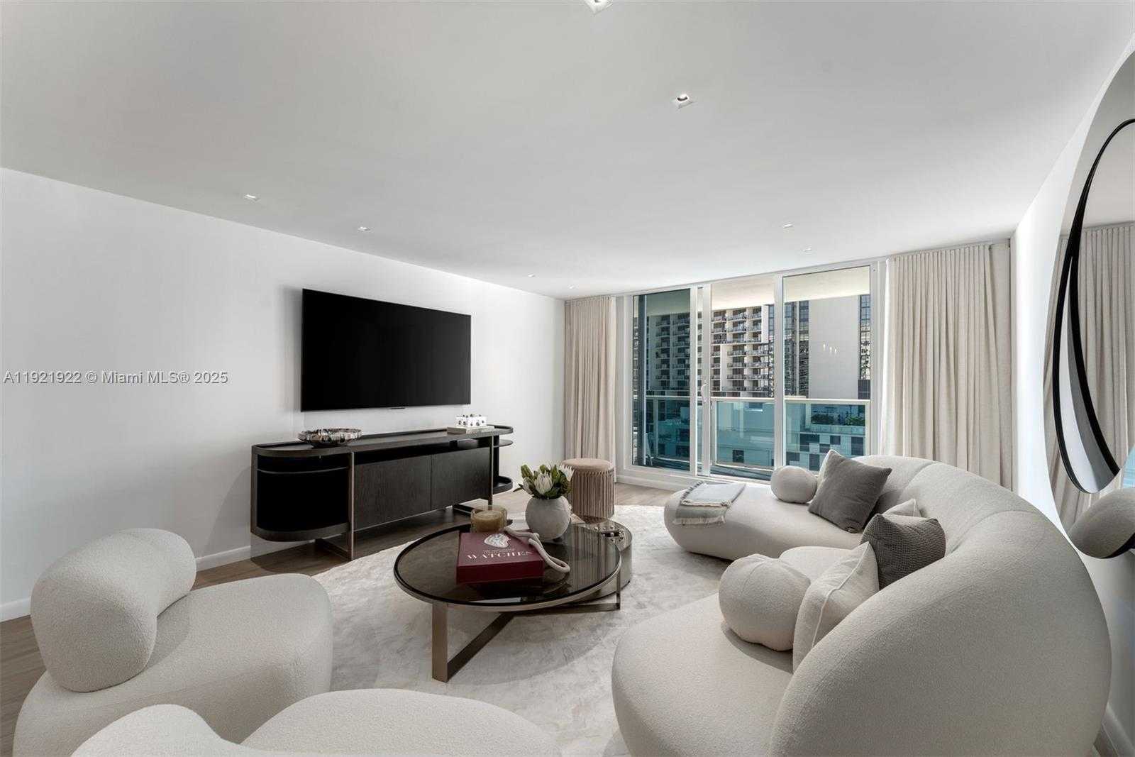 Small Image of 2301 COLLINS AVE #902, Miami Beach Number 10