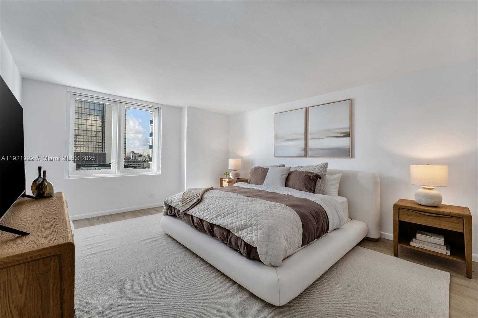 Small Image of 2301 COLLINS AVE #902, Miami Beach Number 19