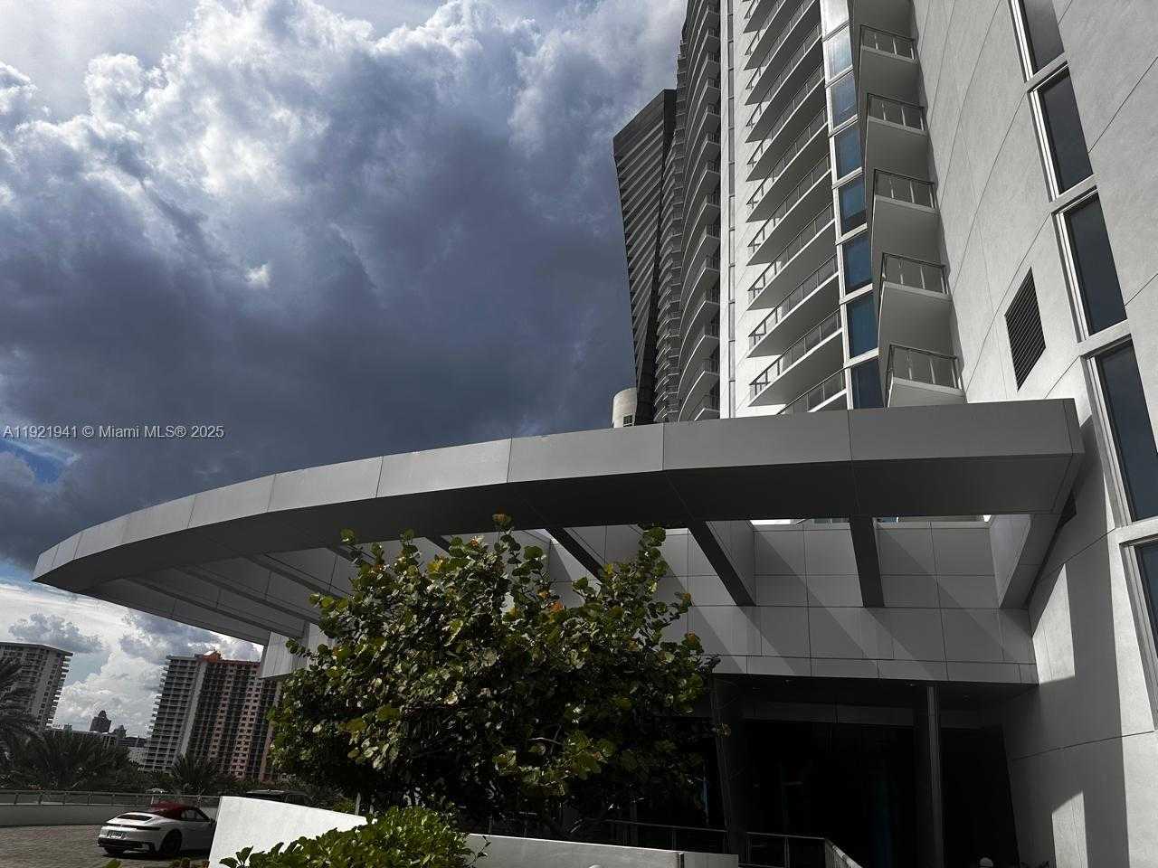 Small Image of 17001 COLLINS AVE #2601, Sunny Isles Beach Number 6