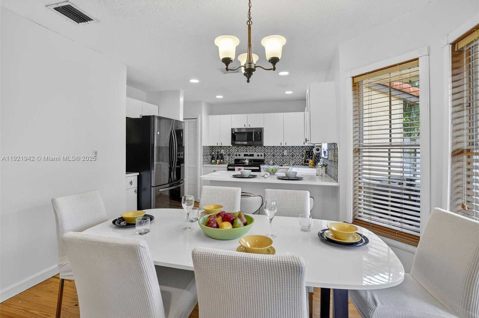 Small Image of 14076 SOUTH FOREST OAK CIR, Davie Number 15