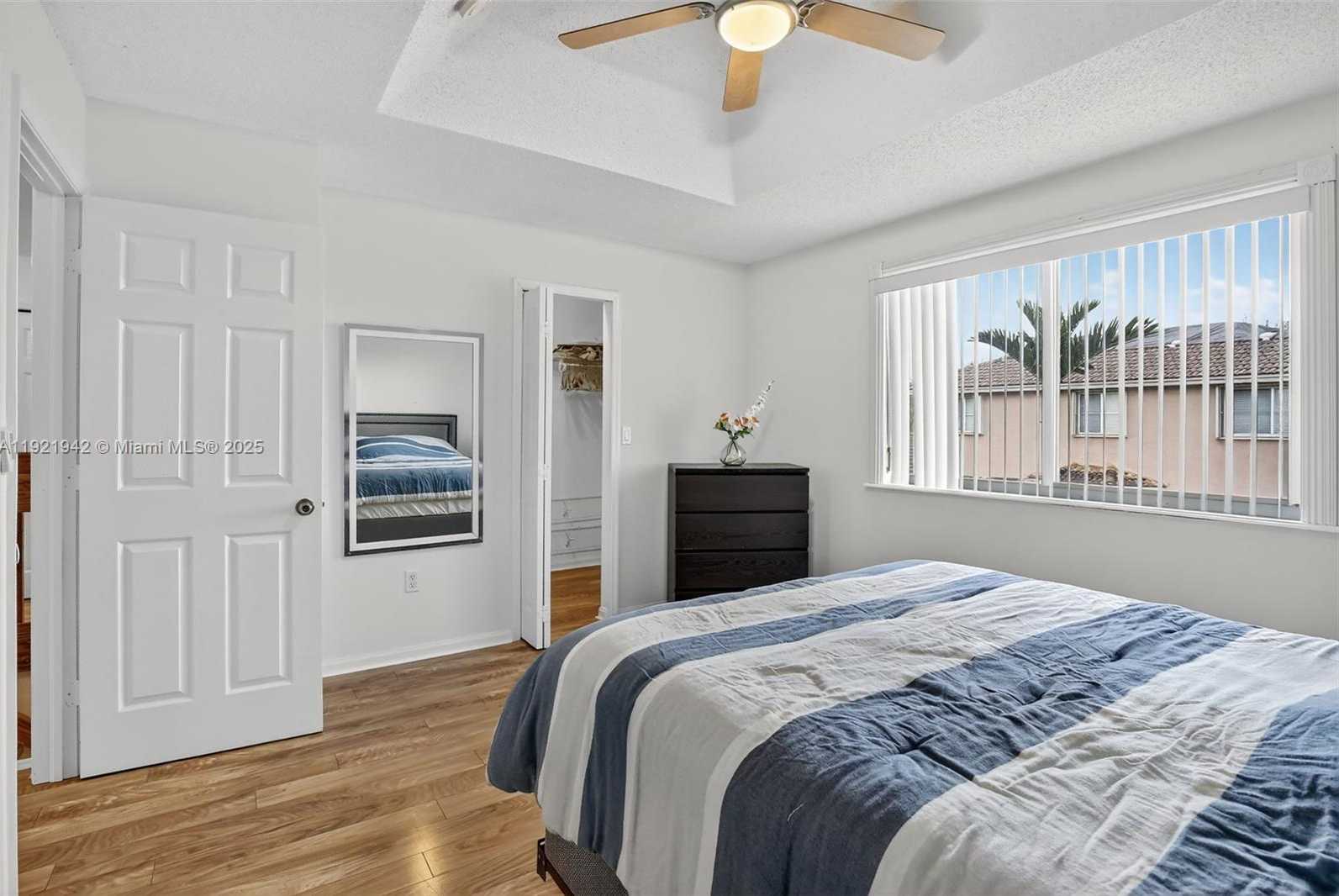 Small Image of 14076 SOUTH FOREST OAK CIR, Davie Number 22