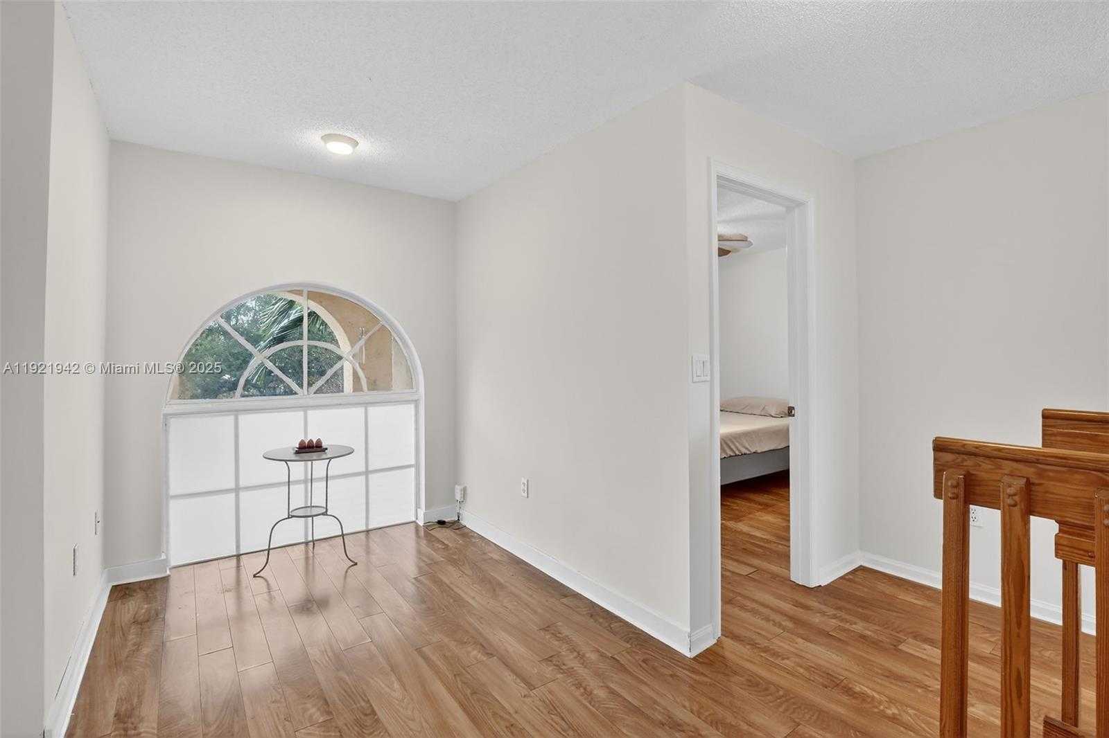 Small Image of 14076 SOUTH FOREST OAK CIR, Davie Number 28