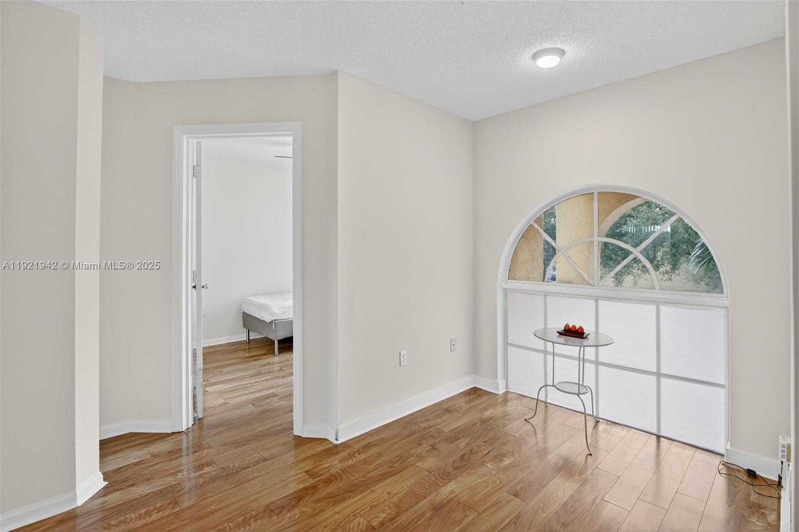 Small Image of 14076 SOUTH FOREST OAK CIR, Davie Number 29