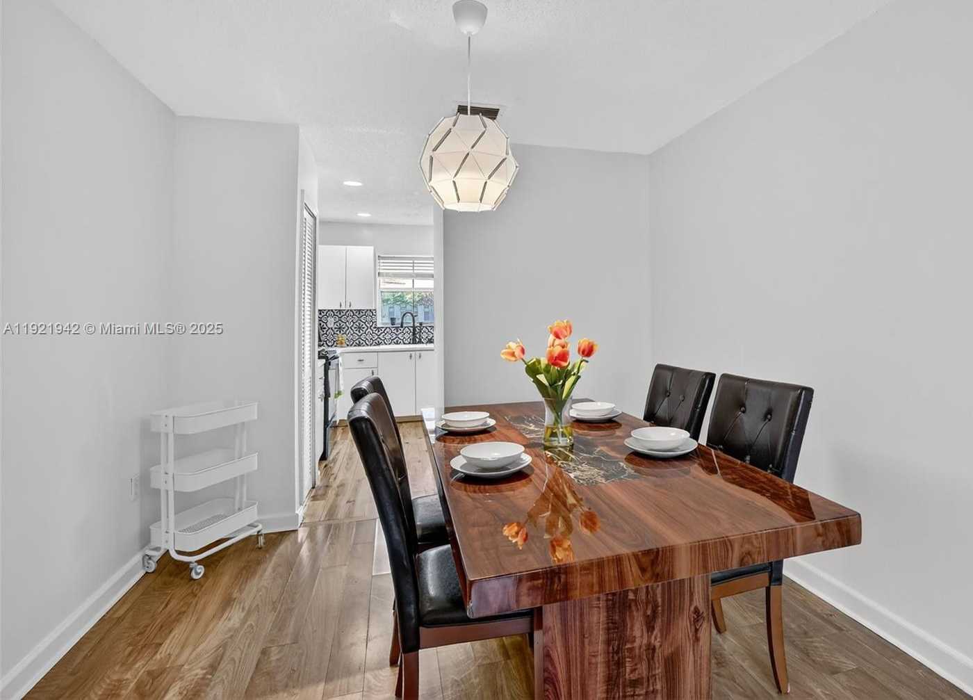 Small Image of 14076 SOUTH FOREST OAK CIR, Davie Number 6