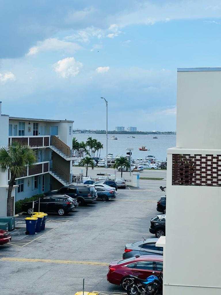 Small Image of 1780 79TH ST CSWY #C312, North Bay Village Number 12