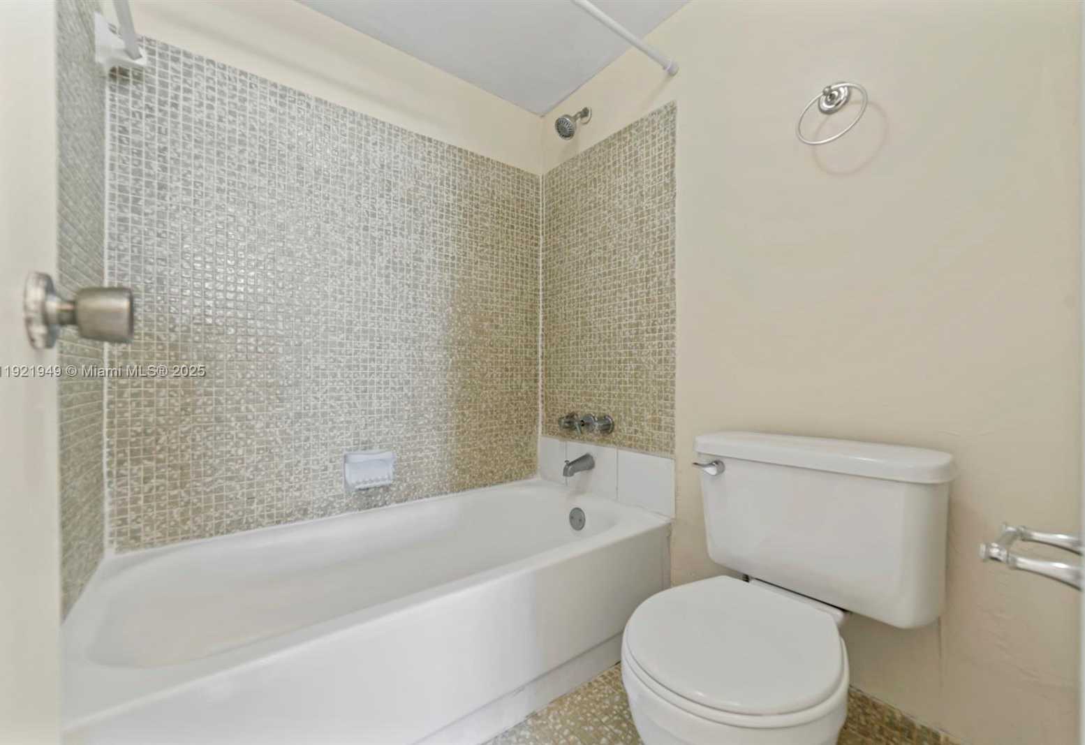 Small Image of 16710 NORTH EAST 9TH AVE #408, North Miami Beach Number 21