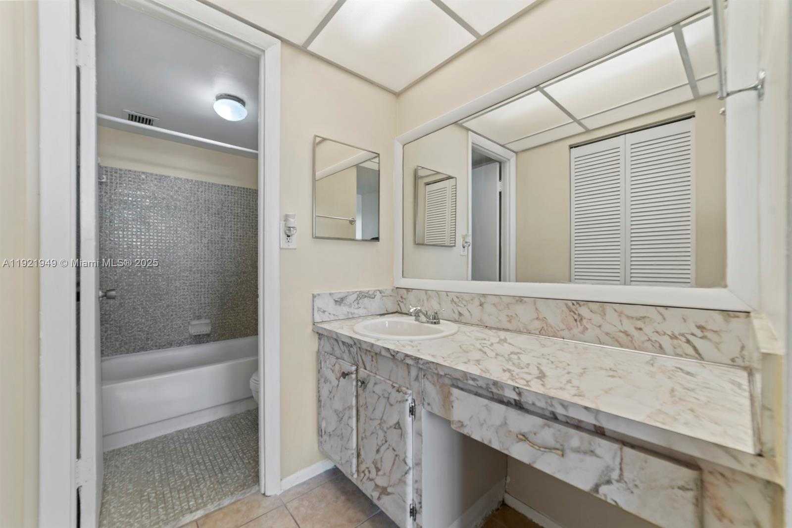 Small Image of 16710 NORTH EAST 9TH AVE #408, North Miami Beach Number 22