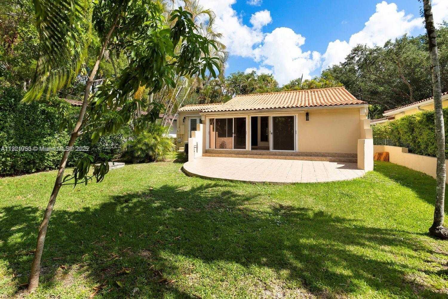 Small Image of 1260 MILAN AVE, Coral Gables Number 11