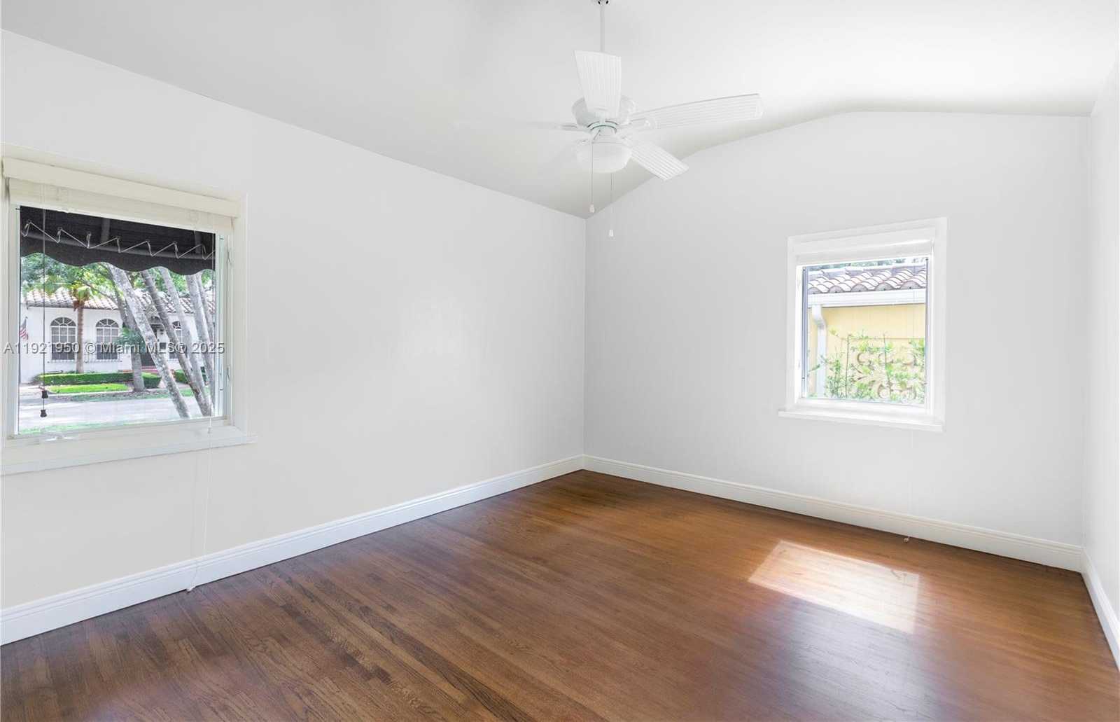 Small Image of 1260 MILAN AVE, Coral Gables Number 9