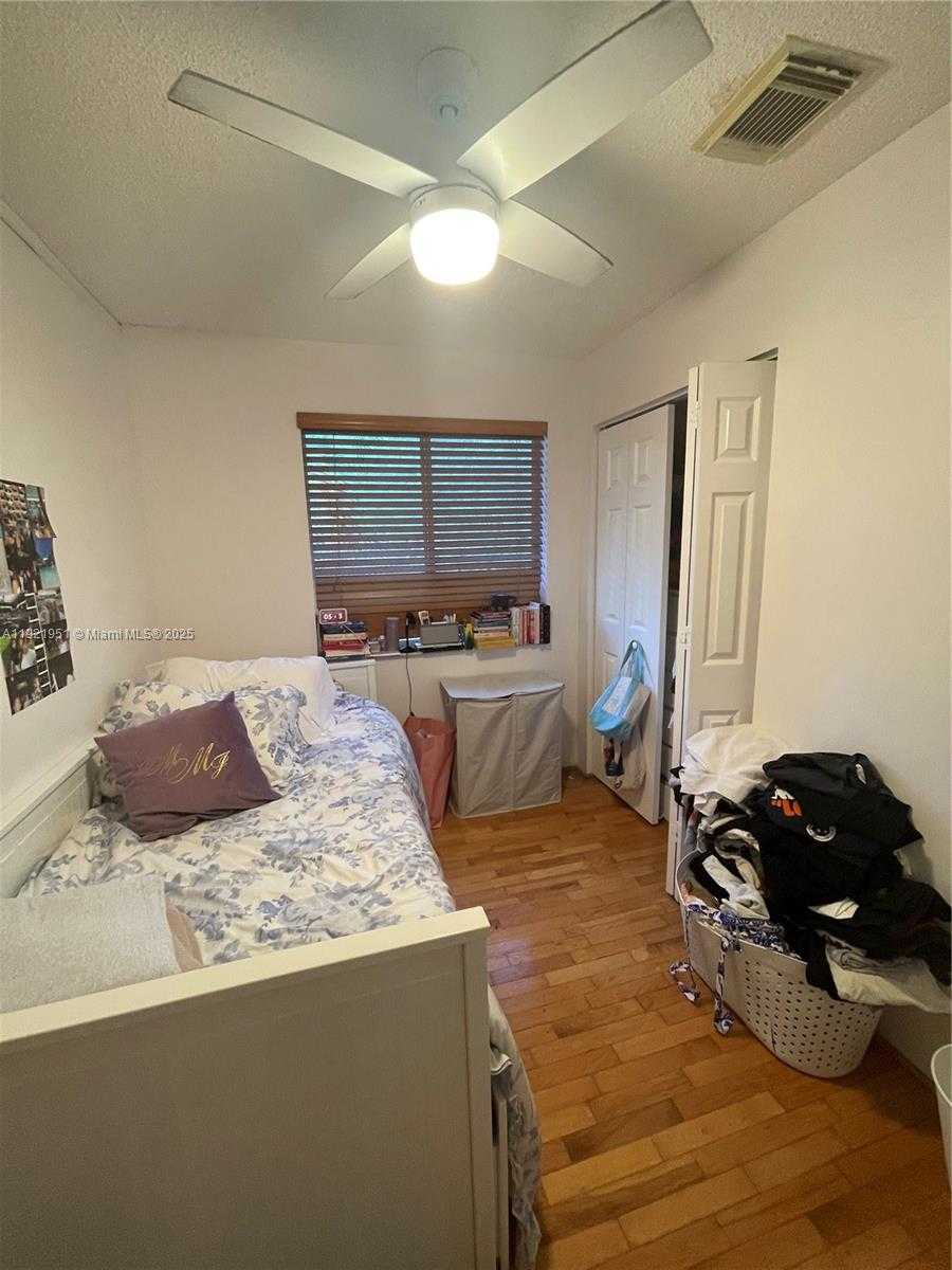 Small Image of 3486 SOUTH WEST 51ST ST #3486, Hollywood Number 14