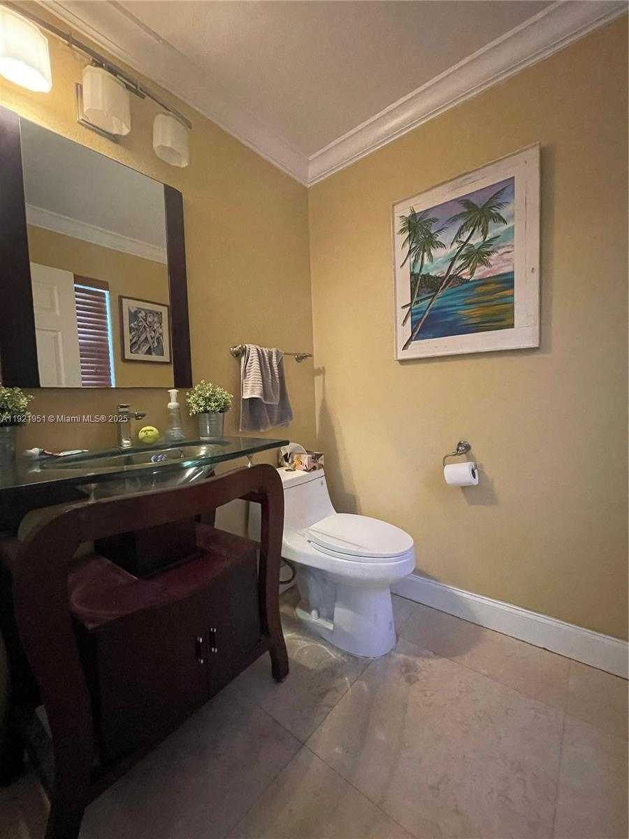 Small Image of 3486 SOUTH WEST 51ST ST #3486, Hollywood Number 5