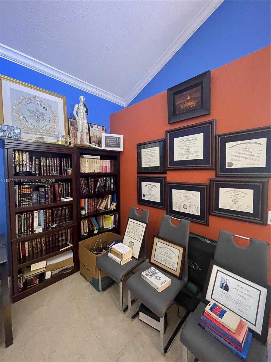 Small Image of 3486 SOUTH WEST 51ST ST #3486, Hollywood Number 7