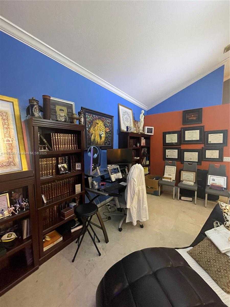 Small Image of 3486 SOUTH WEST 51ST ST #3486, Hollywood Number 8