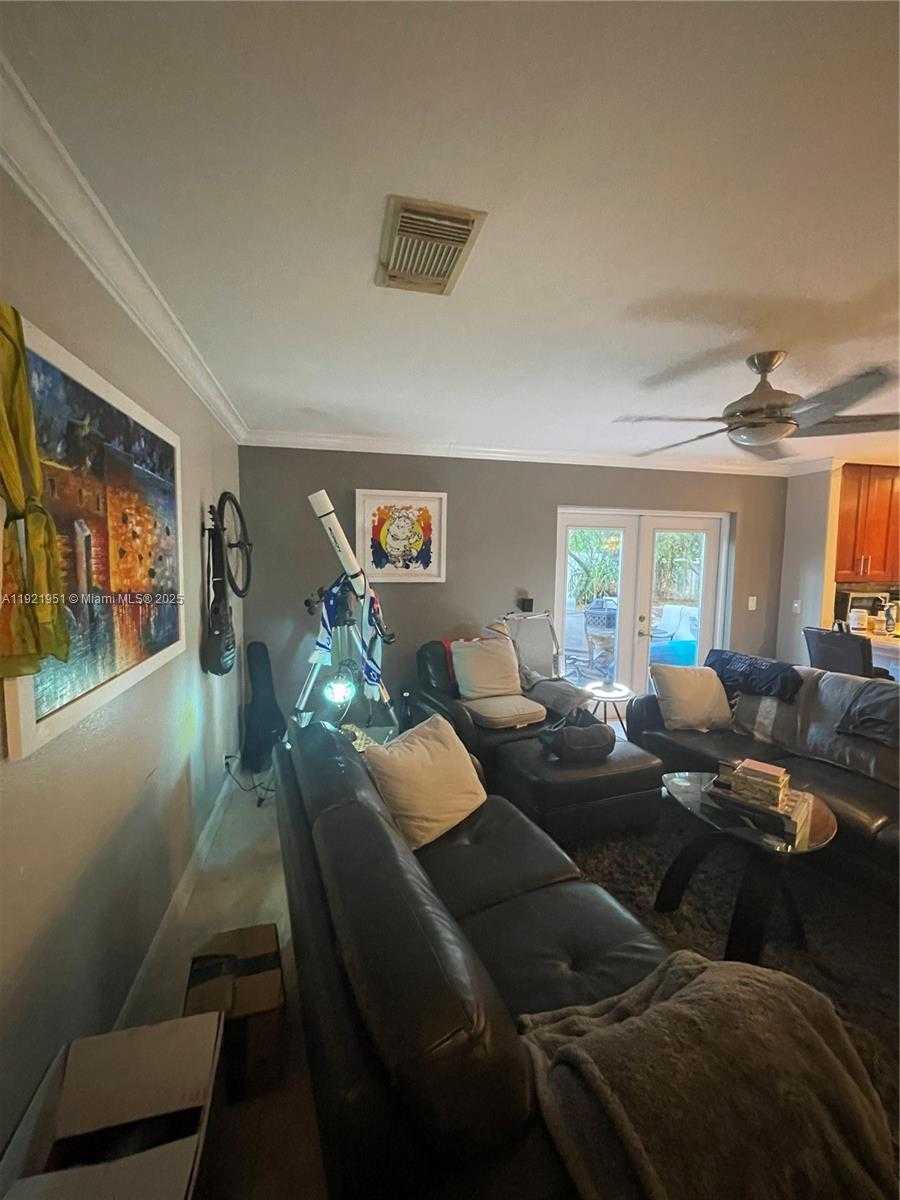 Small Image of 3486 SOUTH WEST 51ST ST #3486, Hollywood Number 9