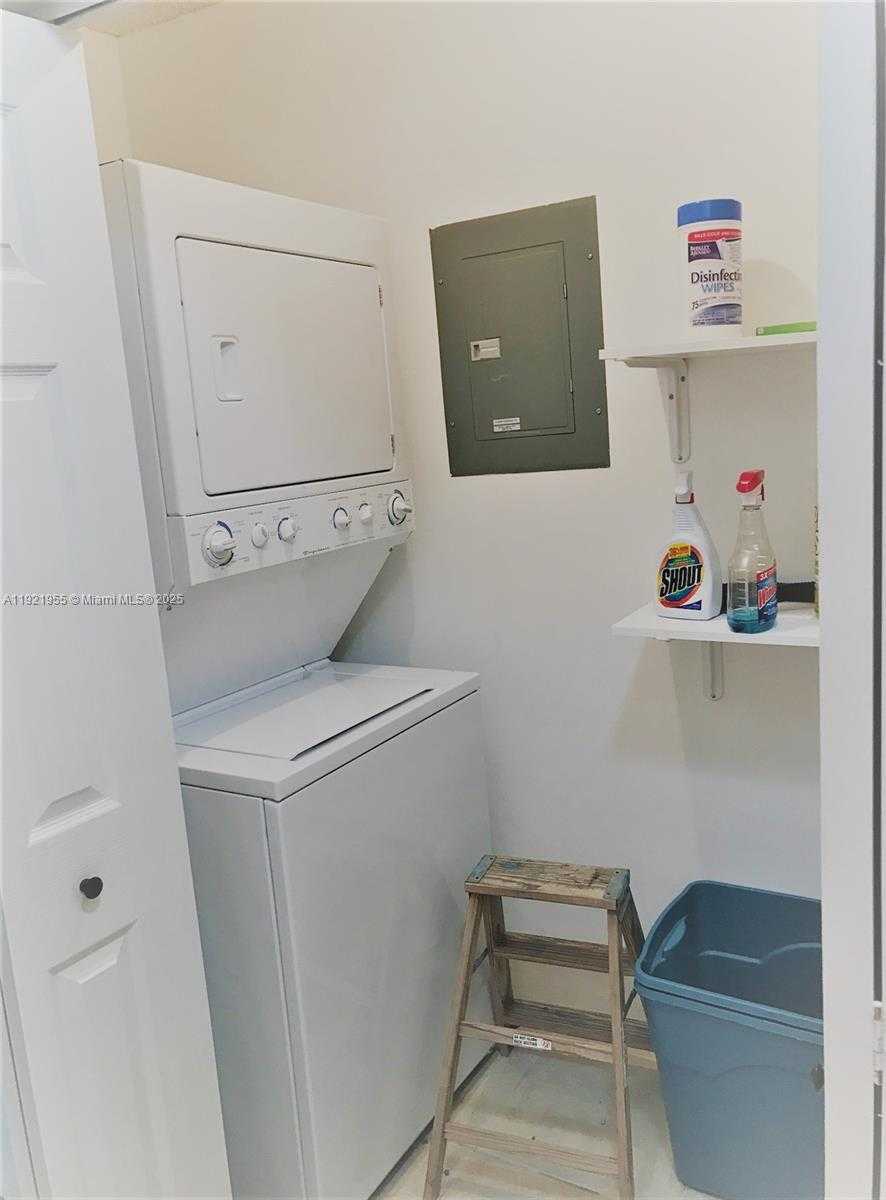 Small Image of 3564 MAGELLAN CIR #214-1, Aventura Number 17