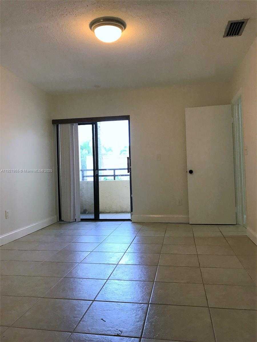 Small Image of 3564 MAGELLAN CIR #214-1, Aventura Number 9