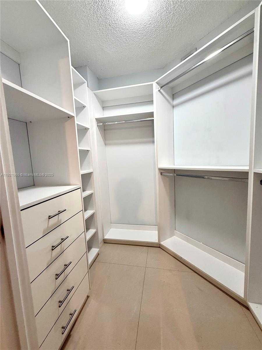 Small Image of 8290 LAKE DR #235, Doral Number 8