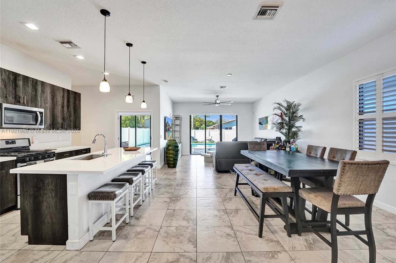Small Image of 4947 WHISPERING WAY, Dania Beach Number 4
