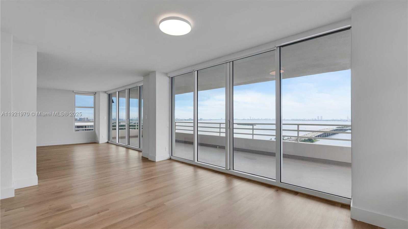 Small Image of 555 NORTH EAST 34TH ST #901, Miami Number 14