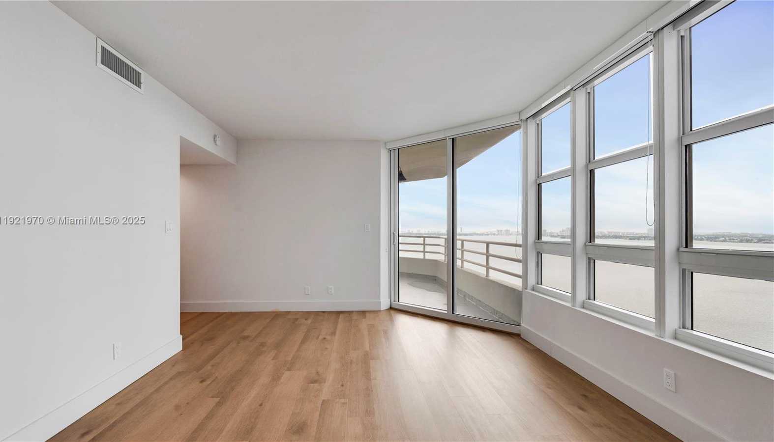 Small Image of 555 NORTH EAST 34TH ST #901, Miami Number 27