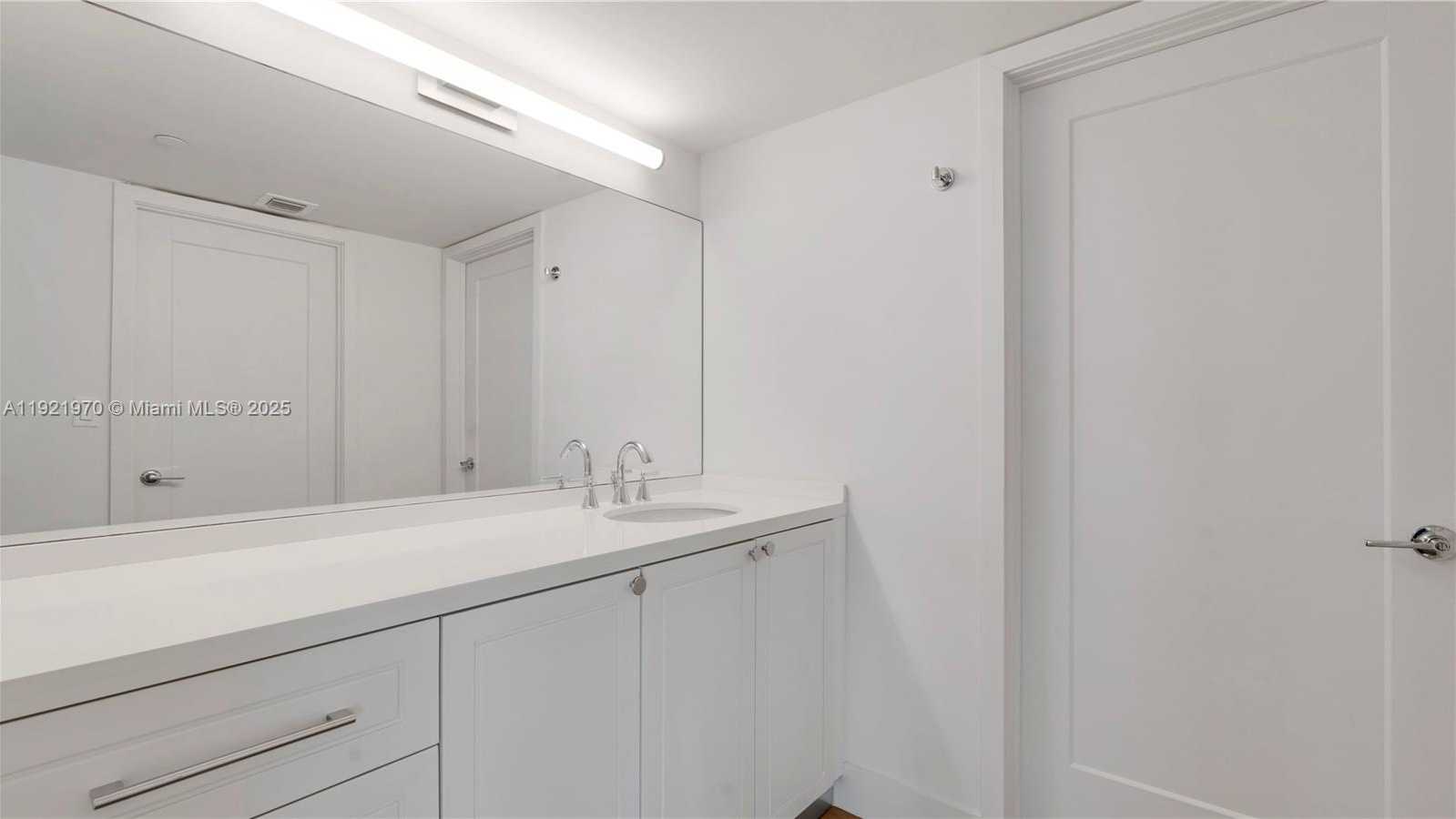 Small Image of 555 NORTH EAST 34TH ST #901, Miami Number 28