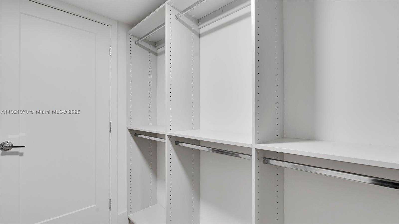 Small Image of 555 NORTH EAST 34TH ST #901, Miami Number 30