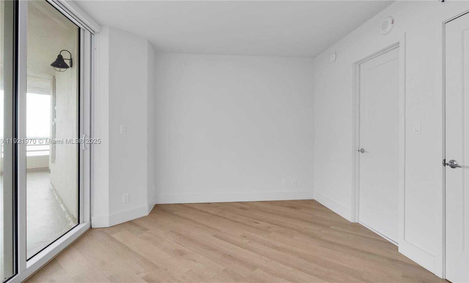 Small Image of 555 NORTH EAST 34TH ST #901, Miami Number 37