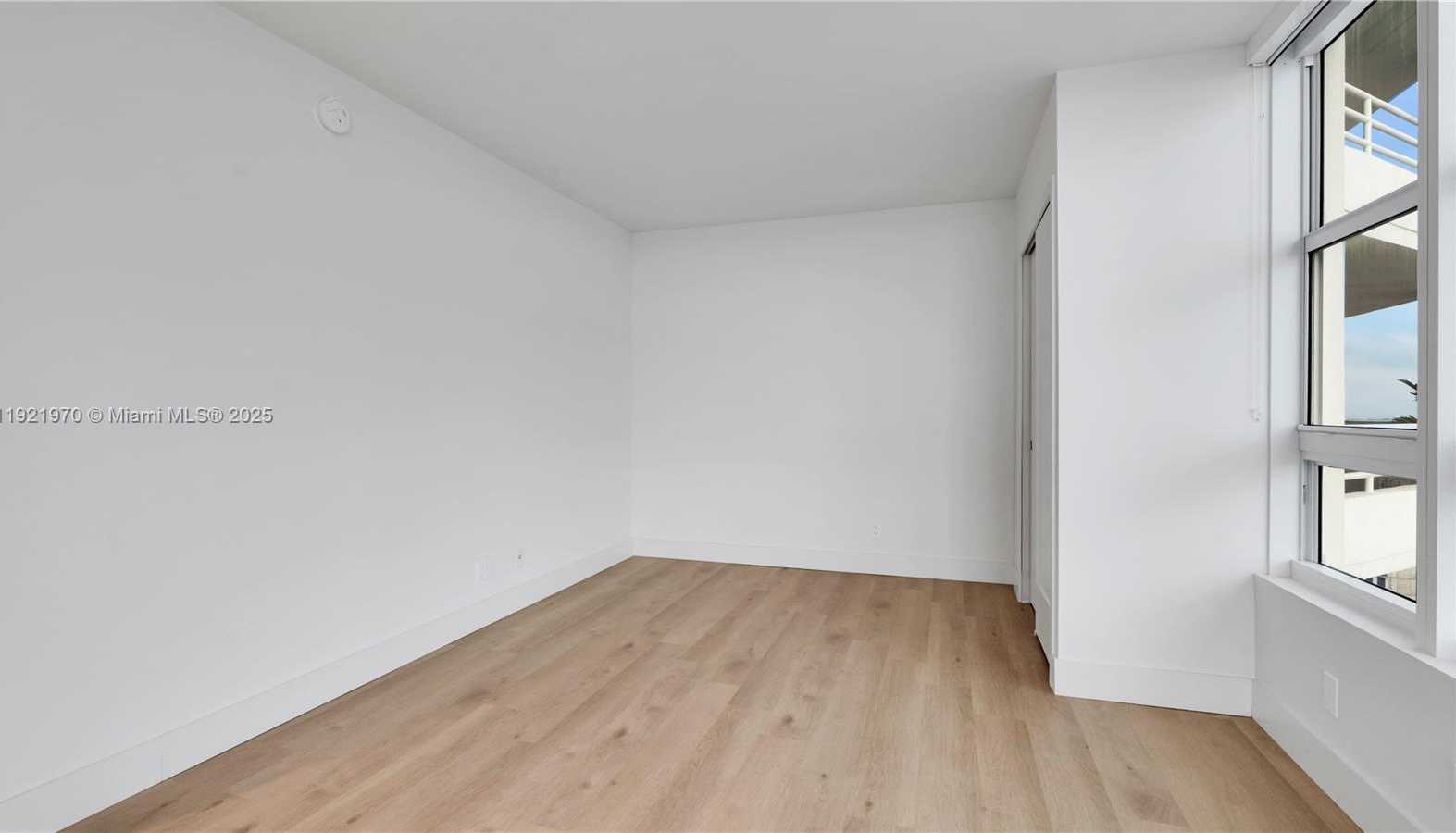 Small Image of 555 NORTH EAST 34TH ST #901, Miami Number 48