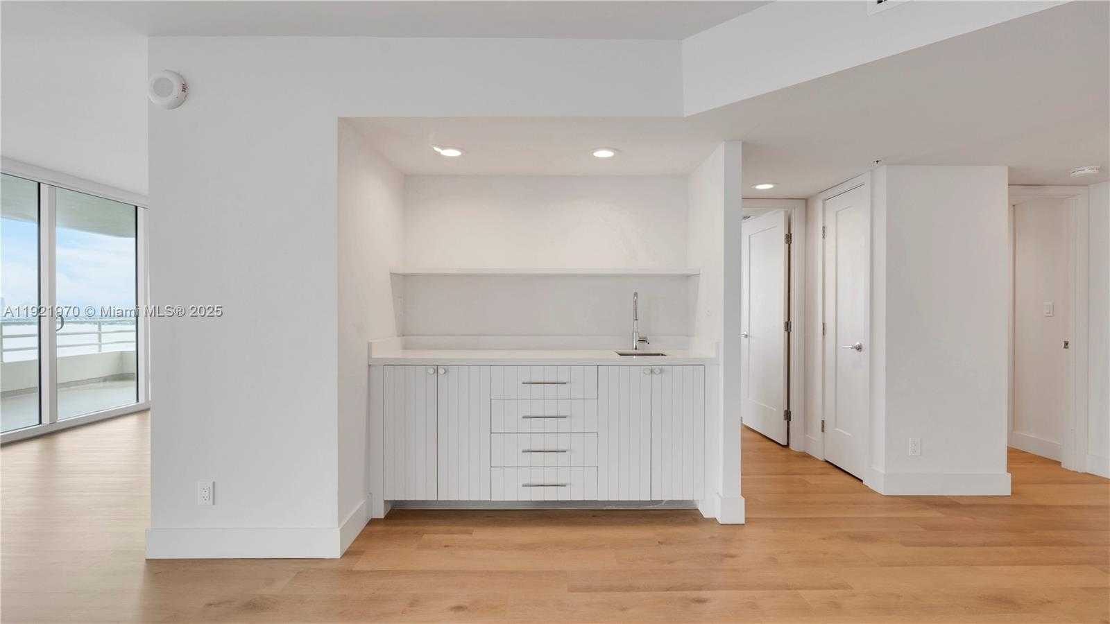 Small Image of 555 NORTH EAST 34TH ST #901, Miami Number 9