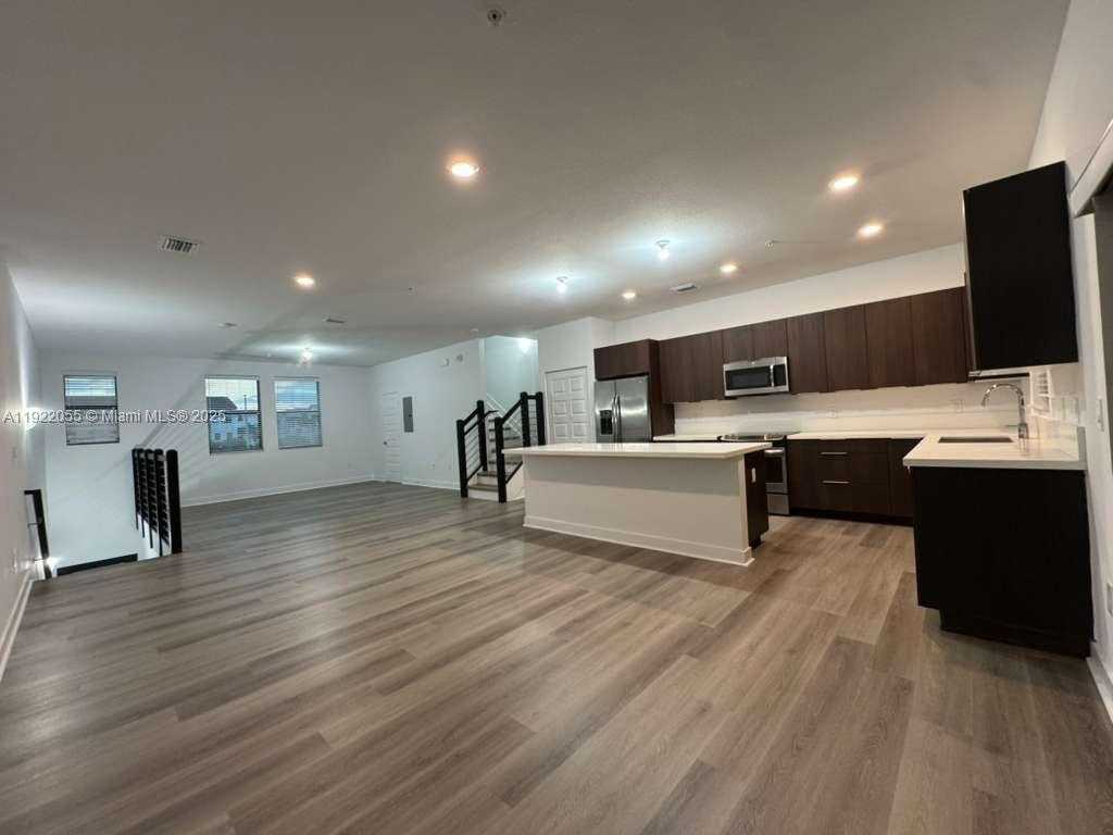 Small Image of 10473 NORTH WEST 82ND ST #10, Doral Number 13