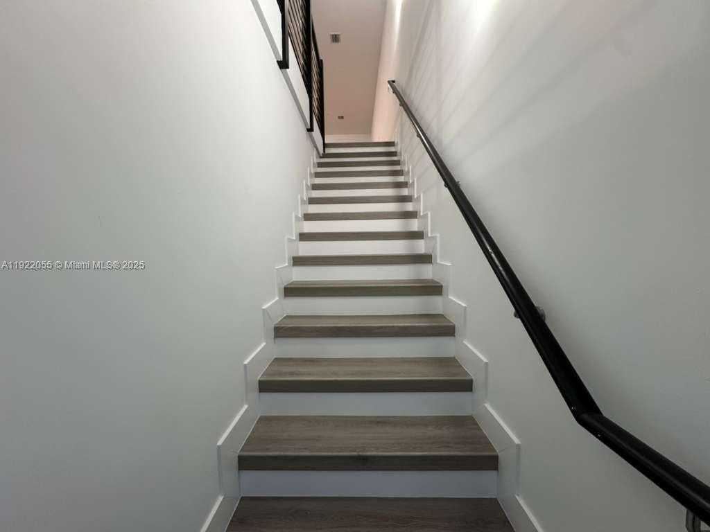 Small Image of 10473 NORTH WEST 82ND ST #10, Doral Number 19