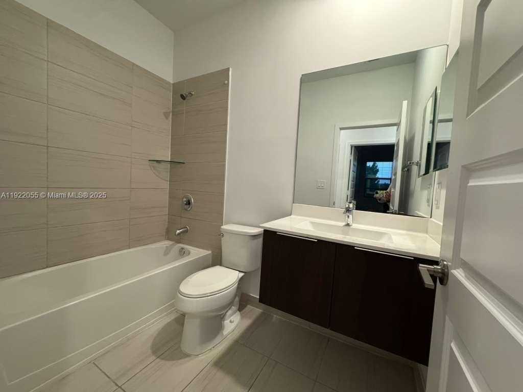 Small Image of 10473 NORTH WEST 82ND ST #10, Doral Number 30