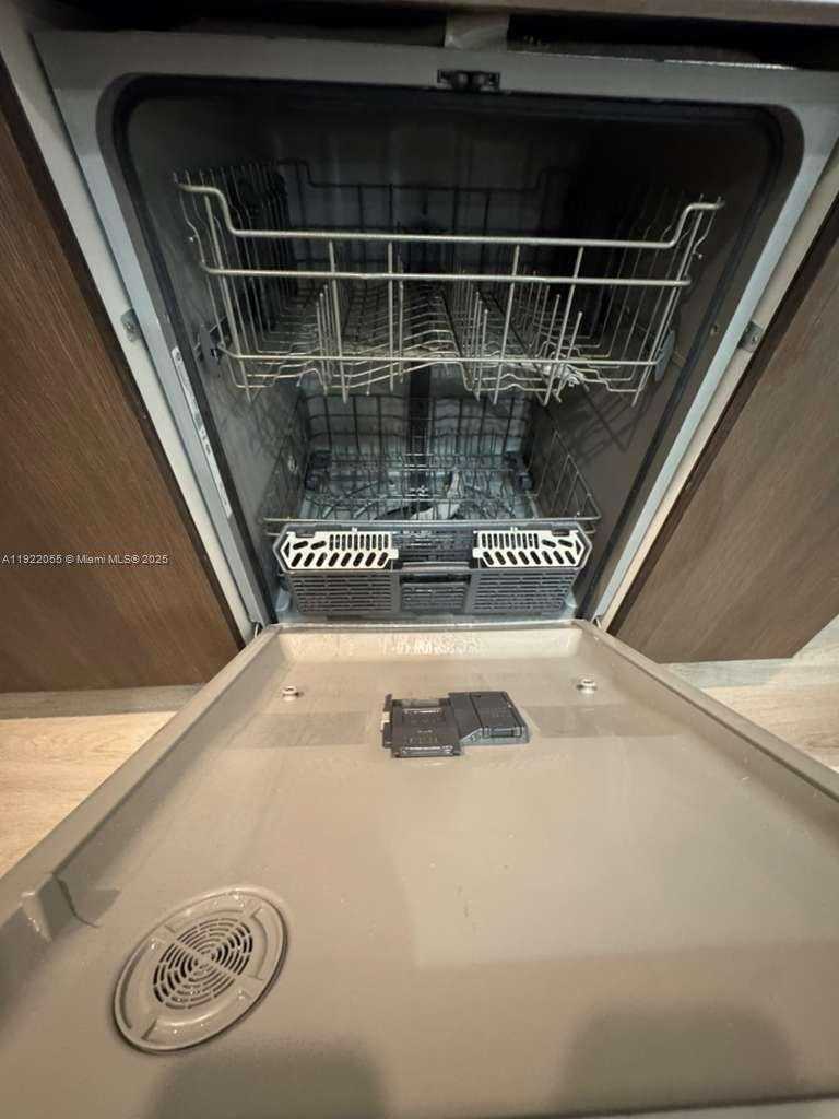 Small Image of 10473 NORTH WEST 82ND ST #10, Doral Number 40