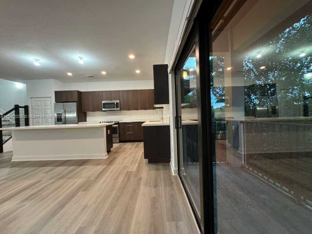 Small Image of 10473 NORTH WEST 82ND ST #10, Doral Number 7