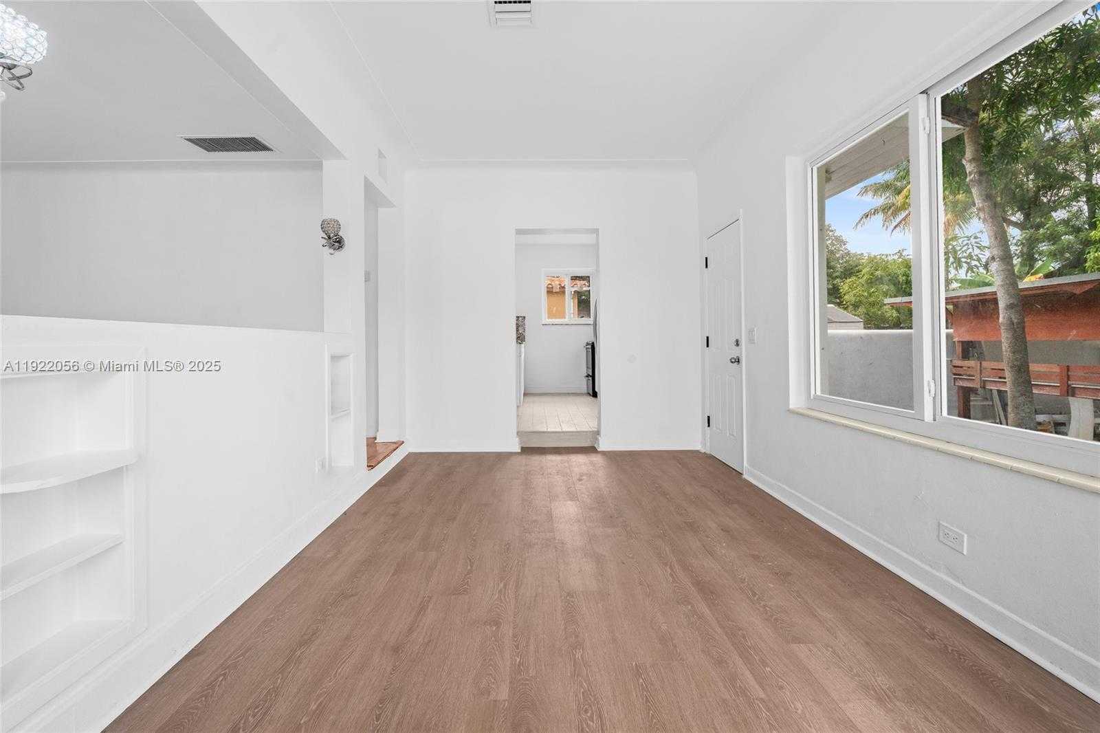 Small Image of 201 SOUTH BISCAYNE RIVER DR #AB, Miami Number 12