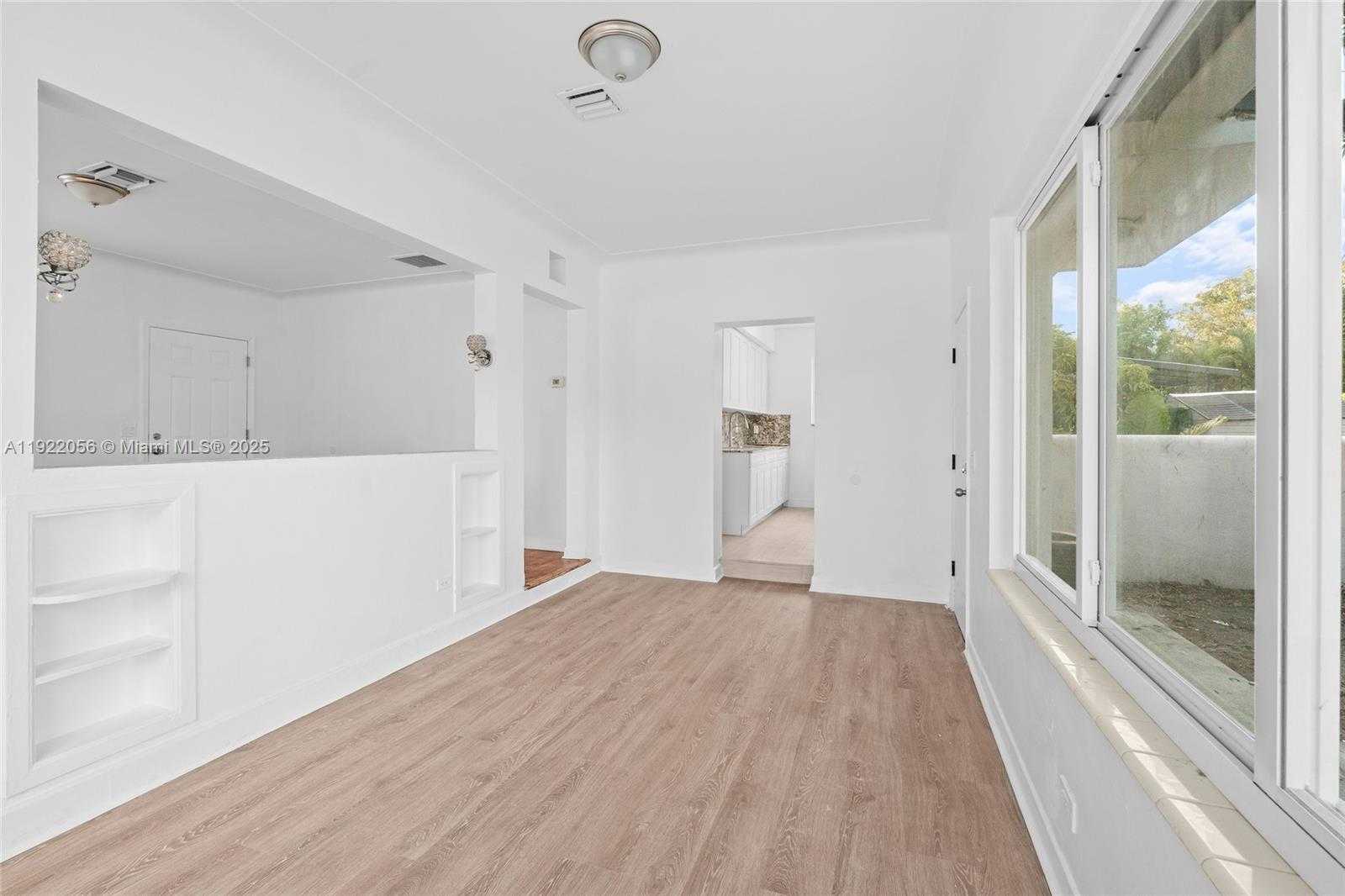 Small Image of 201 SOUTH BISCAYNE RIVER DR #AB, Miami Number 14