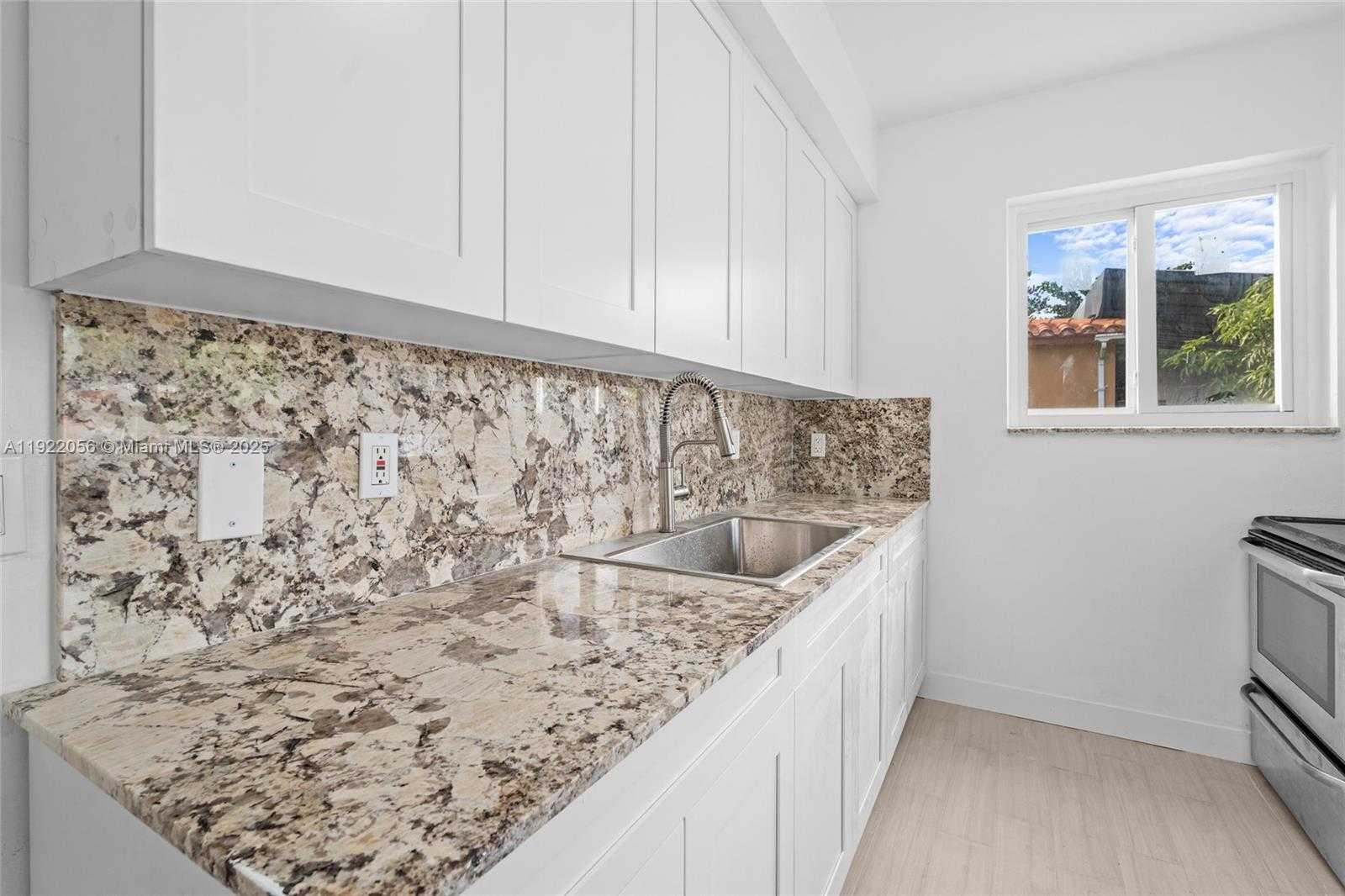 Small Image of 201 SOUTH BISCAYNE RIVER DR #AB, Miami Number 18