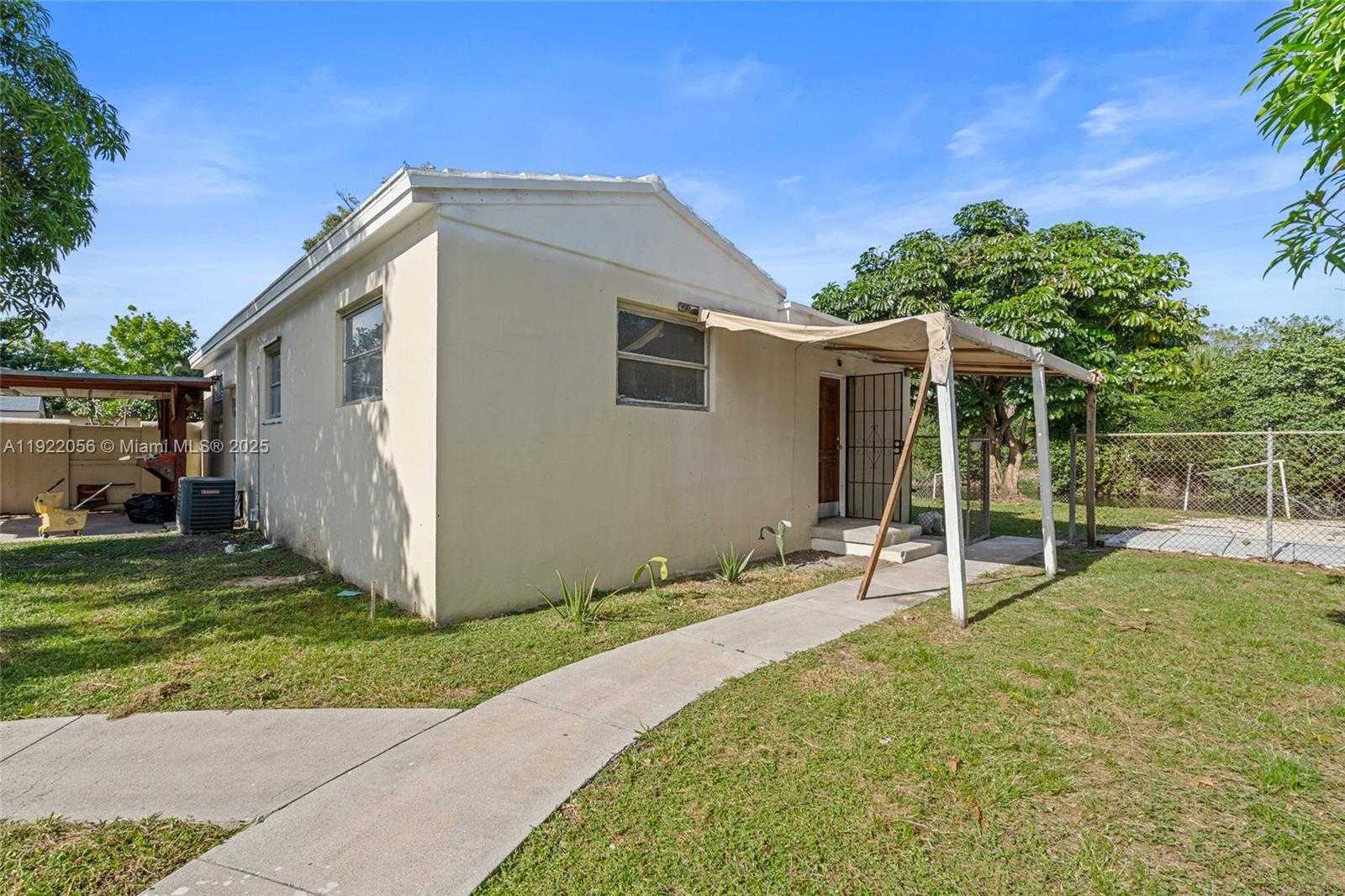 Small Image of 201 SOUTH BISCAYNE RIVER DR #AB, Miami Number 39