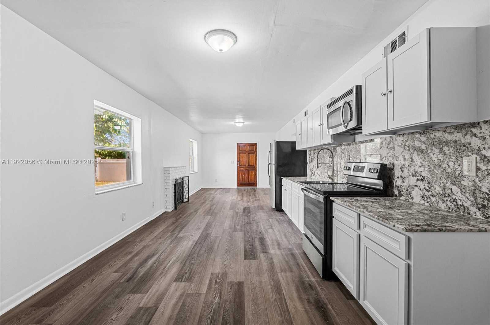 Small Image of 201 SOUTH BISCAYNE RIVER DR #AB, Miami Number 40