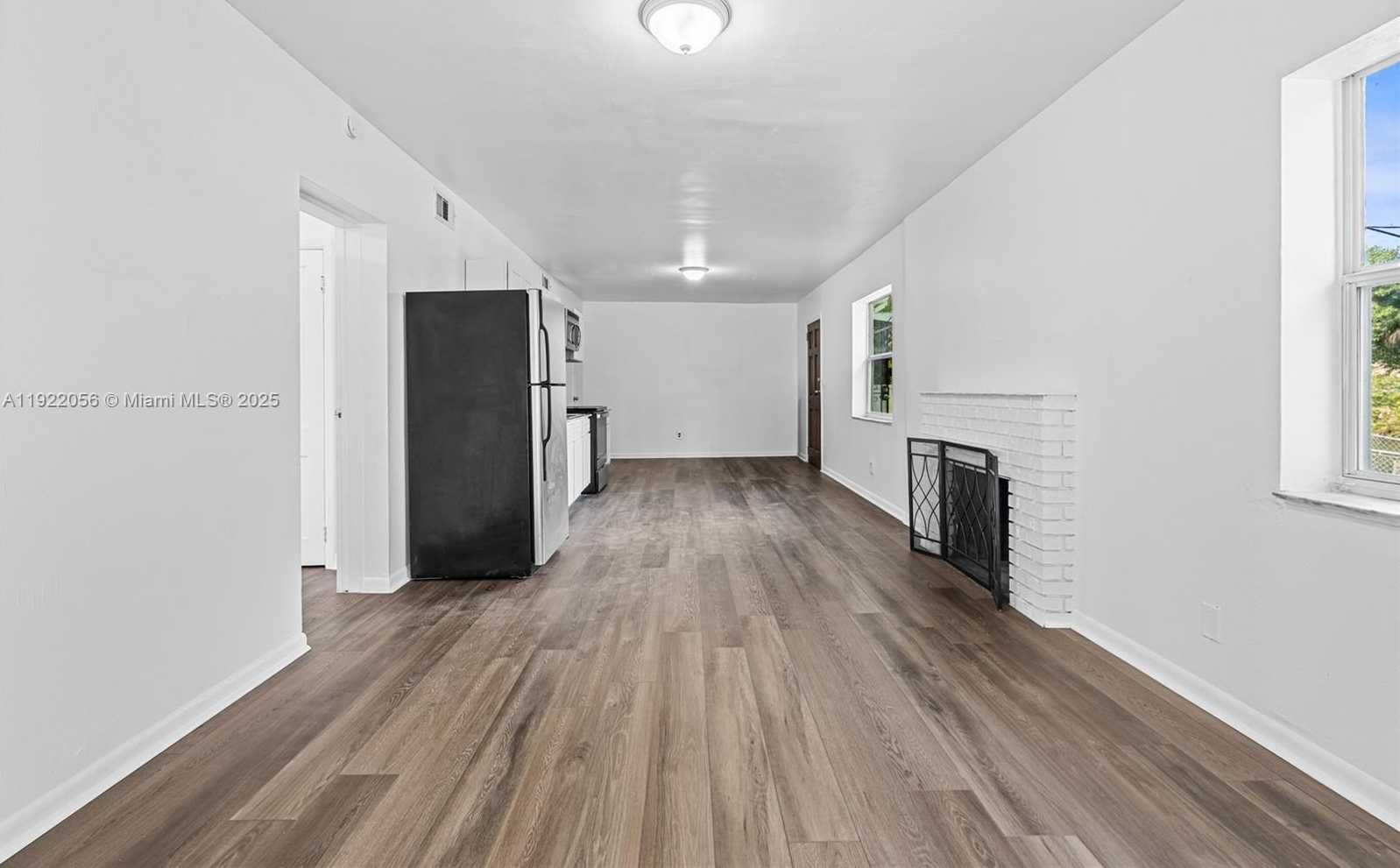 Small Image of 201 SOUTH BISCAYNE RIVER DR #AB, Miami Number 41