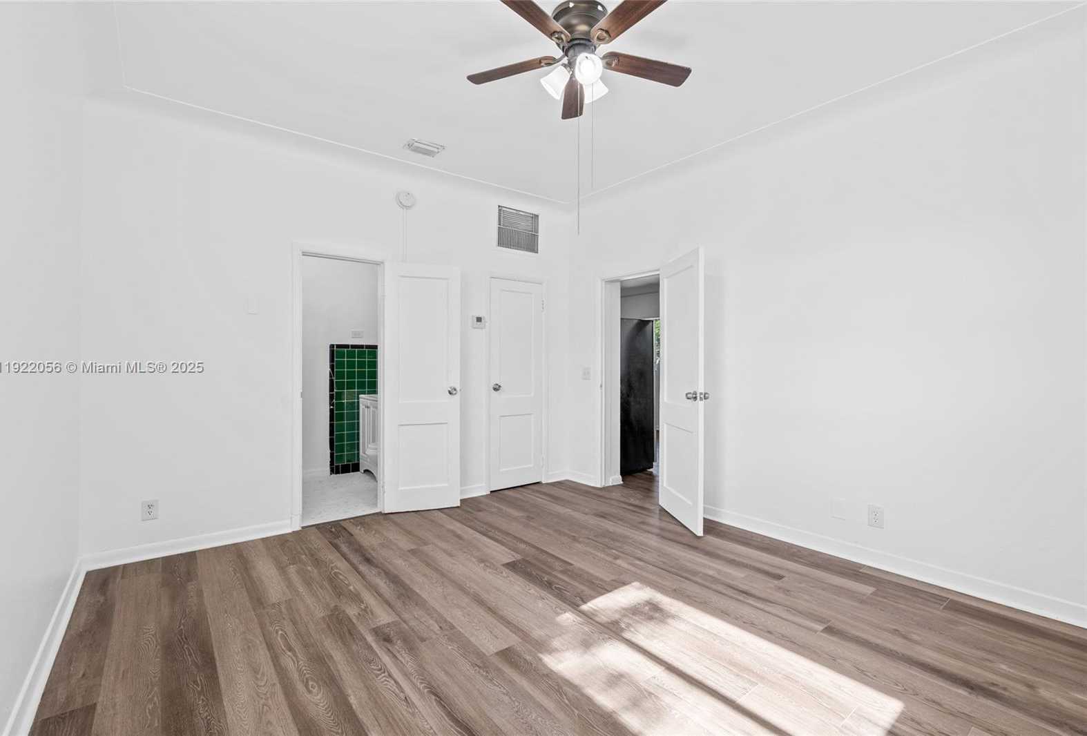 Small Image of 201 SOUTH BISCAYNE RIVER DR #AB, Miami Number 47