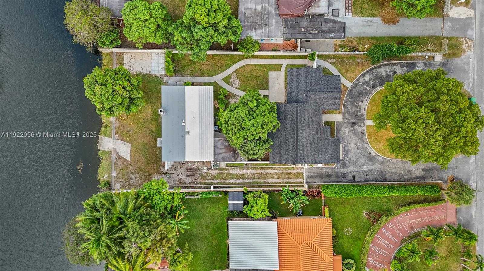 Small Image of 201 SOUTH BISCAYNE RIVER DR #AB, Miami Number 5