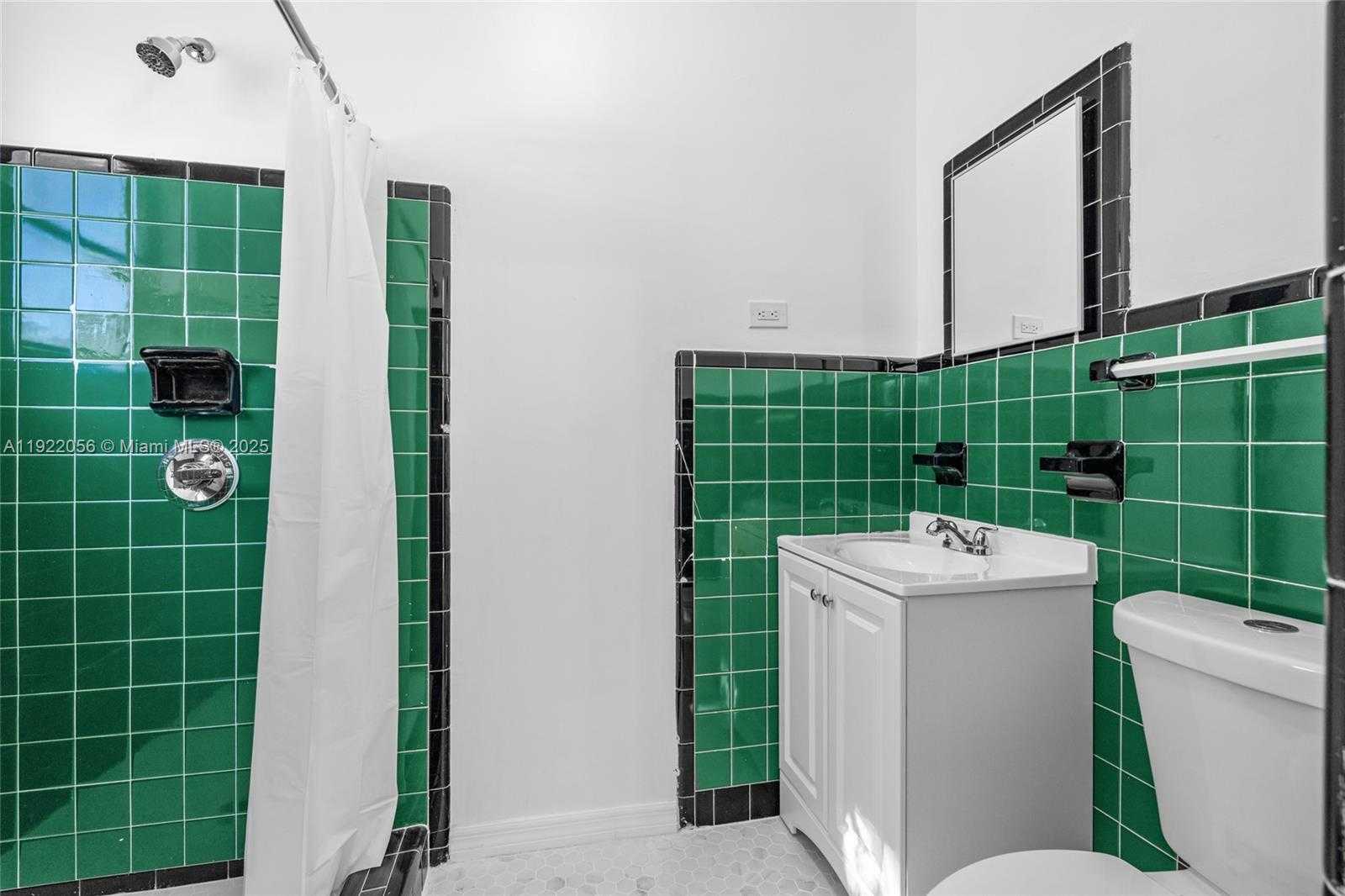 Small Image of 201 SOUTH BISCAYNE RIVER DR #AB, Miami Number 51