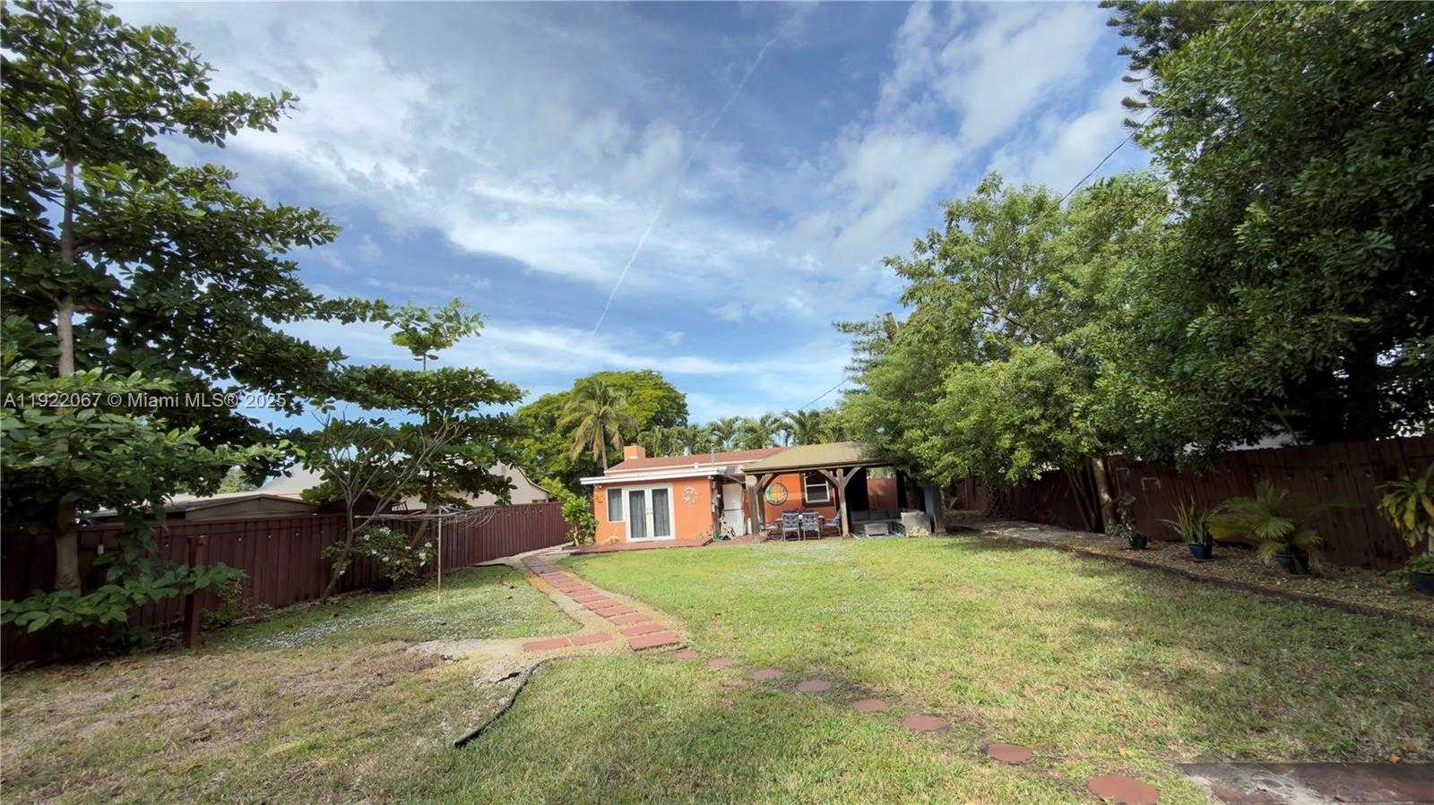 Small Image of 37 SOUTH WEST 11TH ST, Dania Beach Number 11